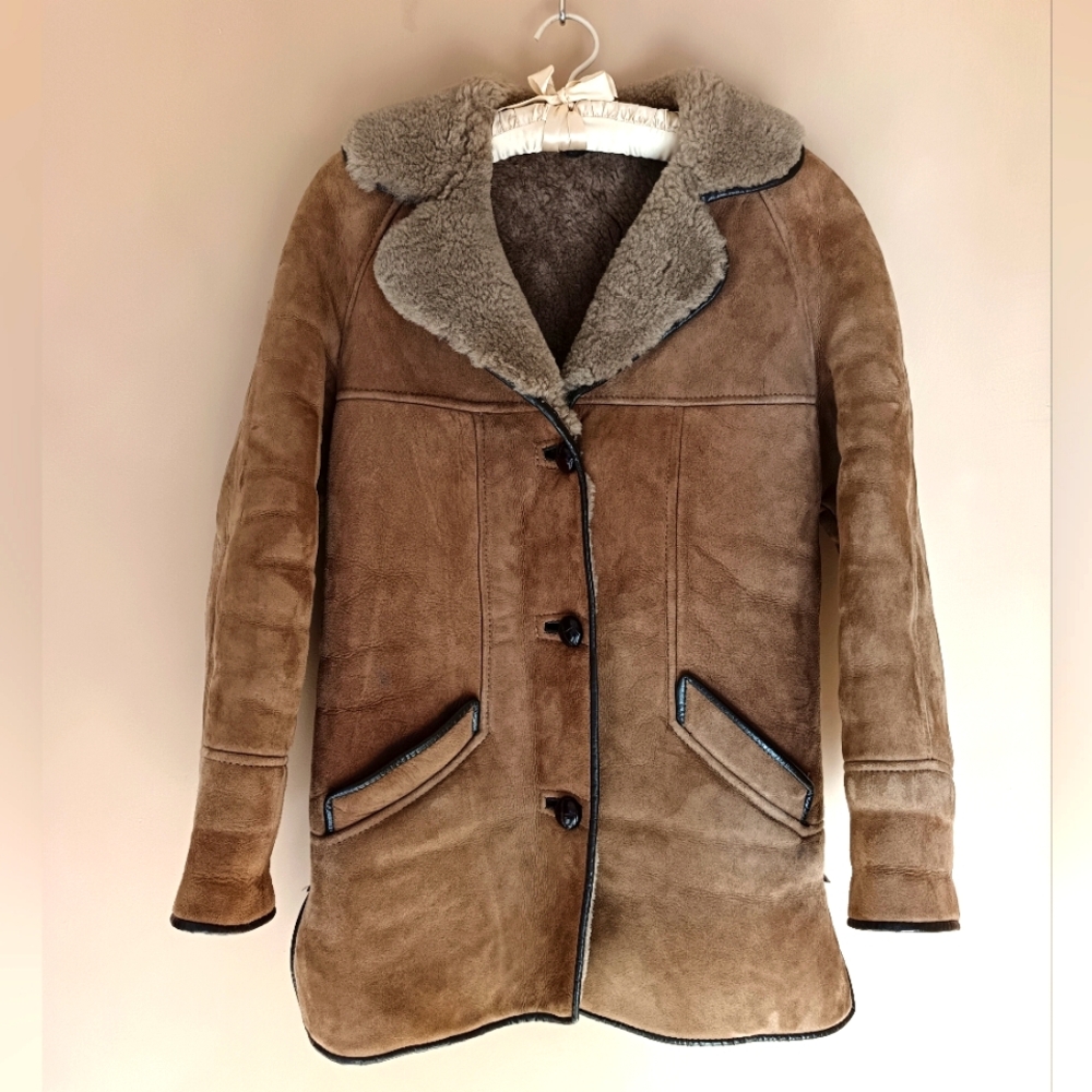 Vintage Women's Brown Shearling Sheepskin Coat